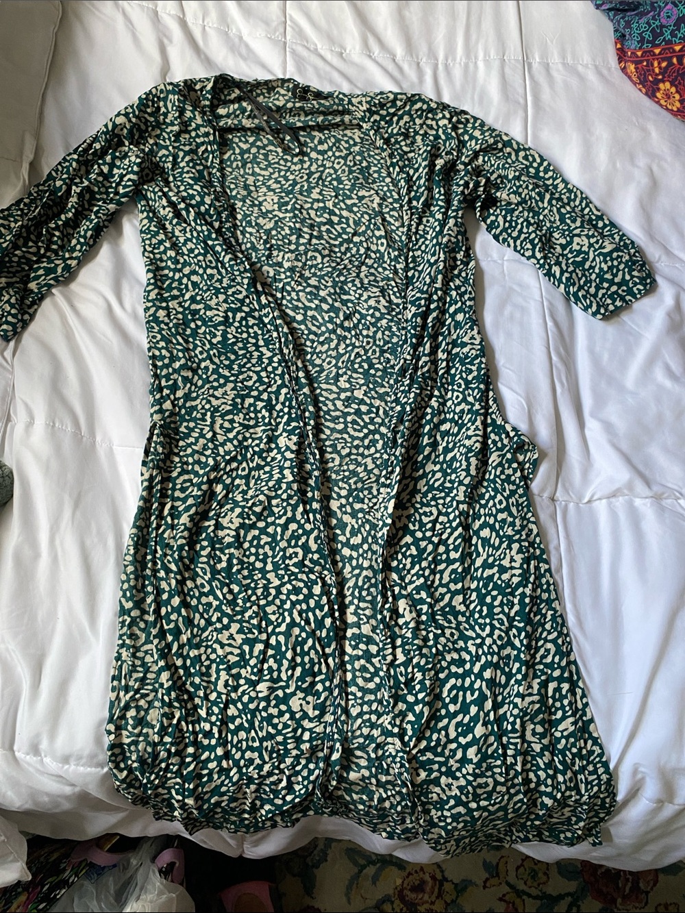 Jessica Simpson Green and Cream Printed Long Sleeve Dress